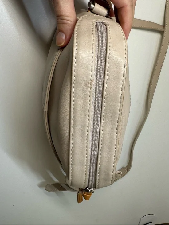 RADLEY LONDON Cream Leather Crossbody with Tan Accents - Picture 13 of 16